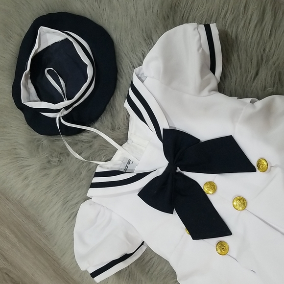 Captain's dress - Picture 3 of 6